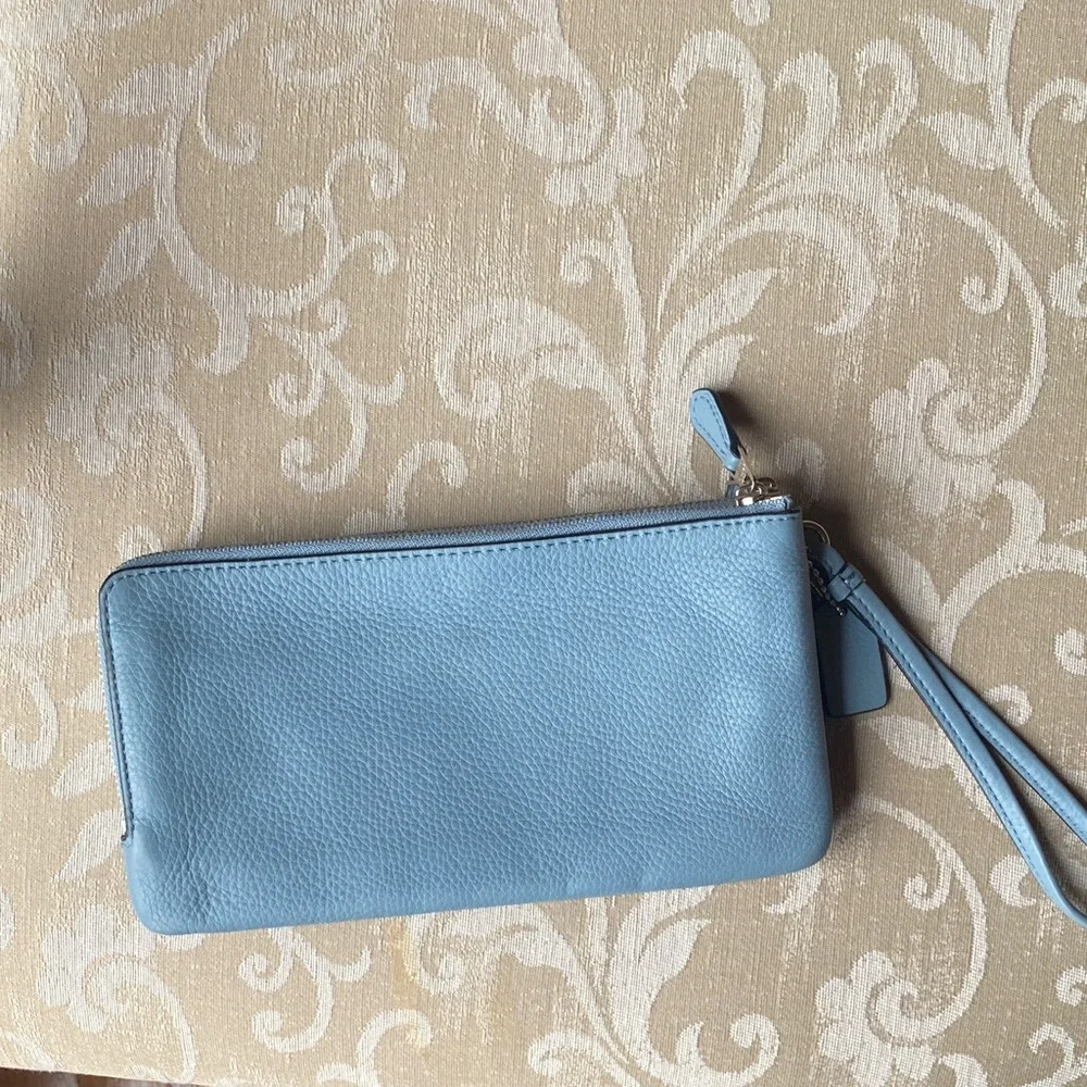 Coach Double Zip Wristlet F54056 Cornflower Blue Pebbled Leather NWT - Picture 4 of 14